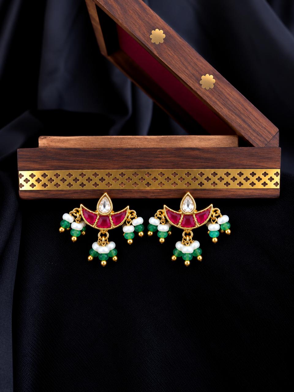 Pachi Kundan Beaded Stud Earring