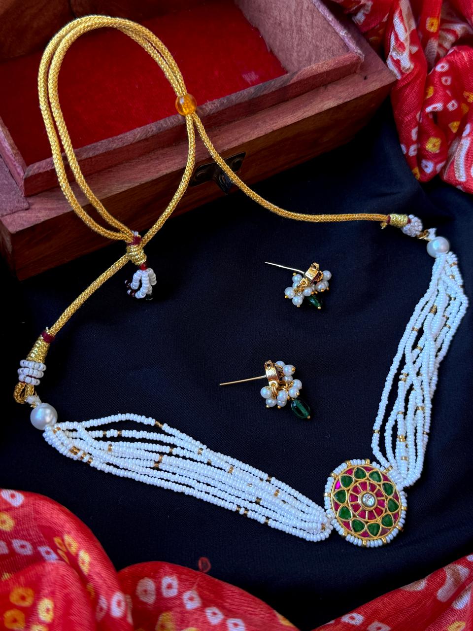 Pachi Kundan Pendant Choker Necklace with Earring set