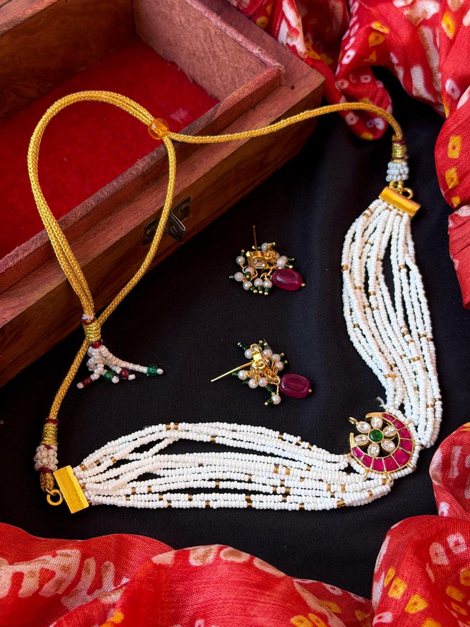 Pachi Kundan Pendant Choker Necklace with Earring set