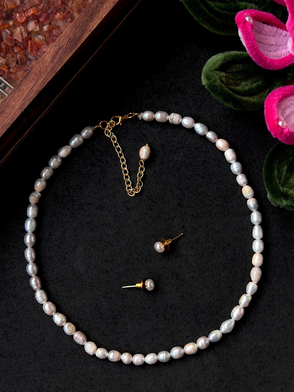 Natural Shell Pearl Mala with Earring set