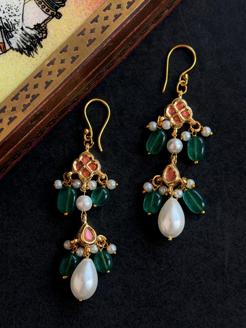 Kundan with Glass Pearl Ethnic earring