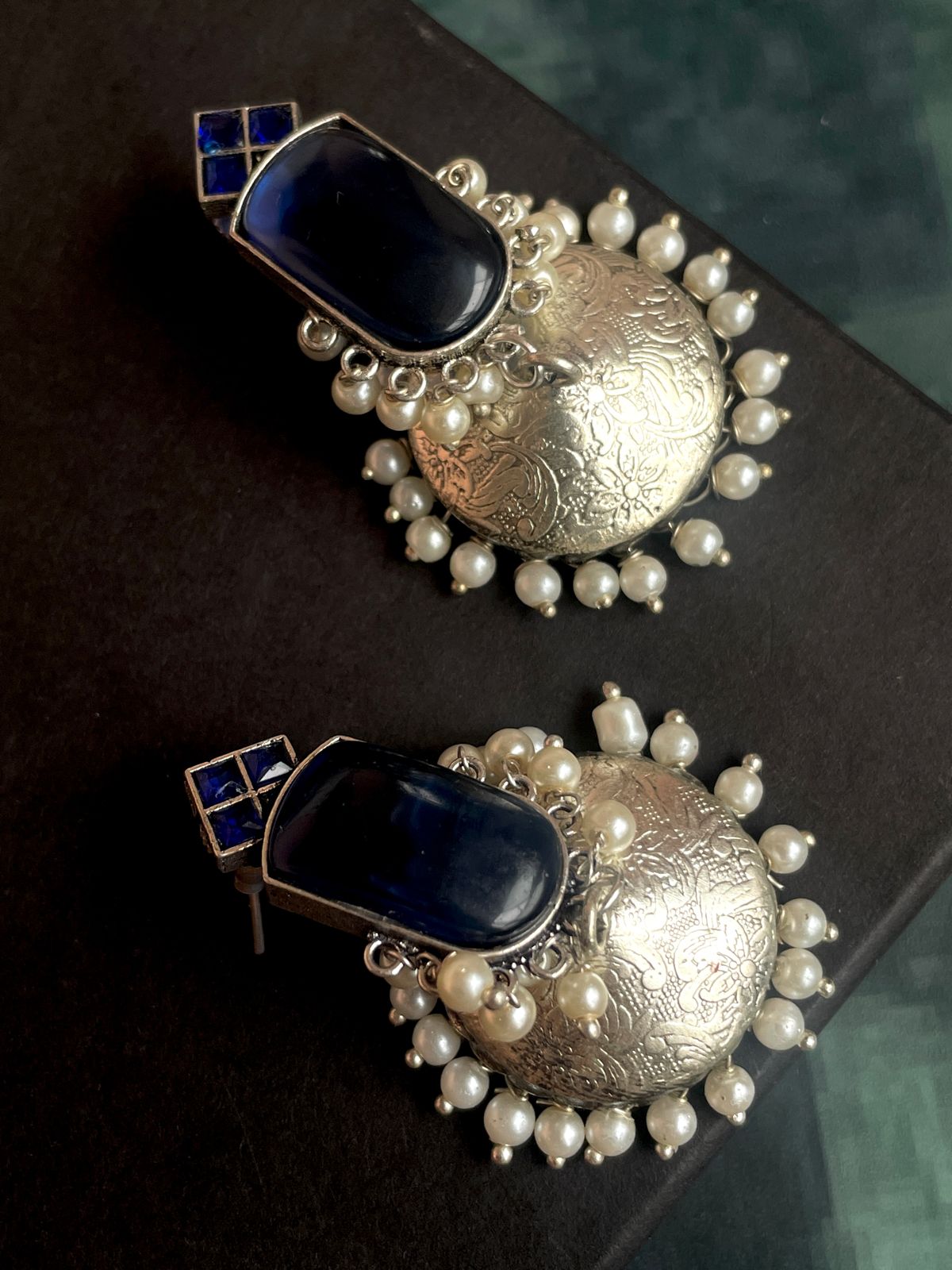 Oxidized Flat Jhumka with Monalisa Stone Top Earring