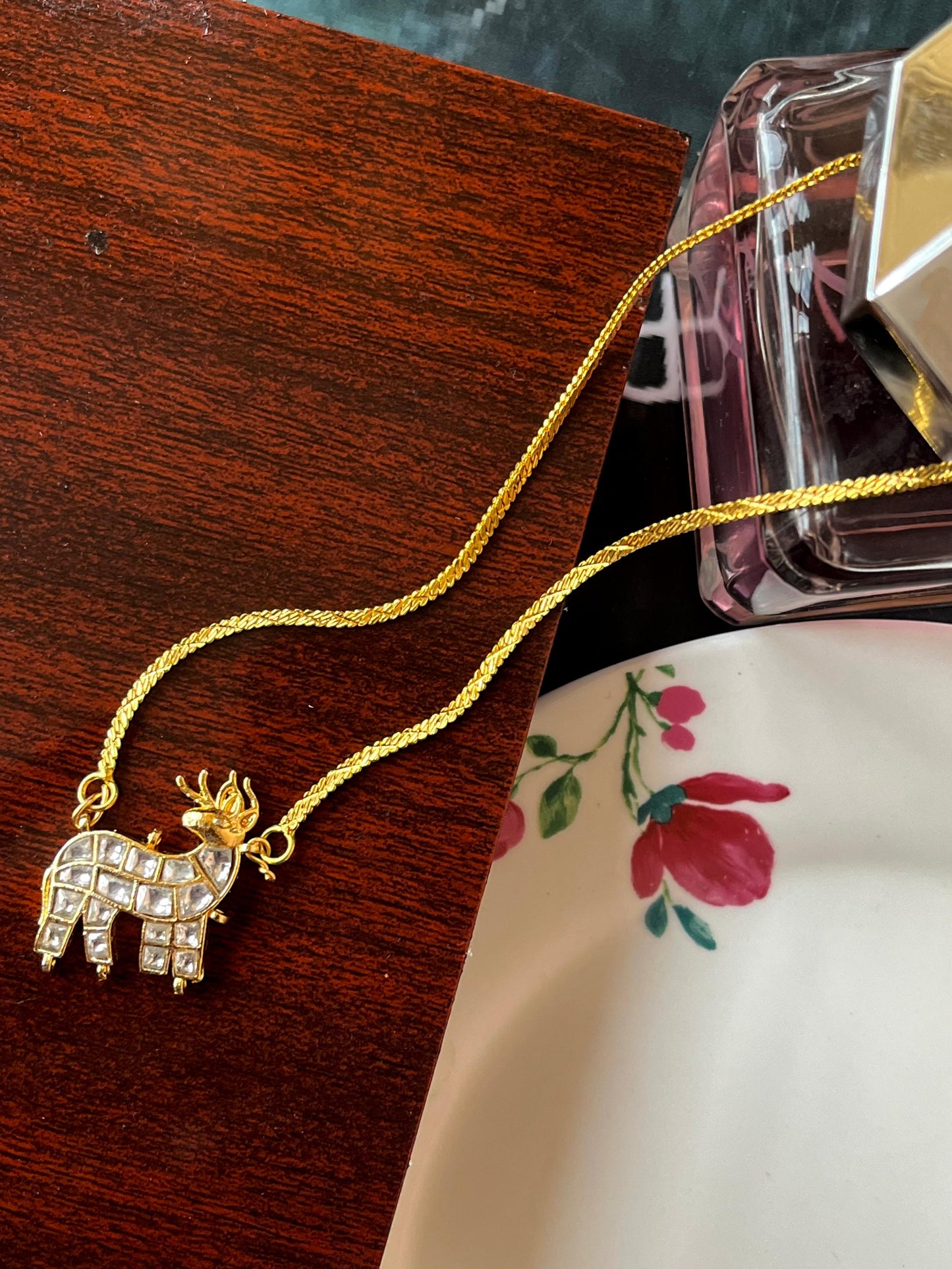 Stone Pendant Chain Necklace