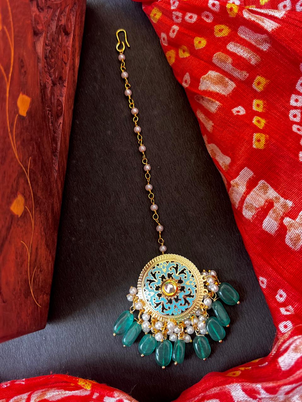 Stone Bead Meenakari Mangtika