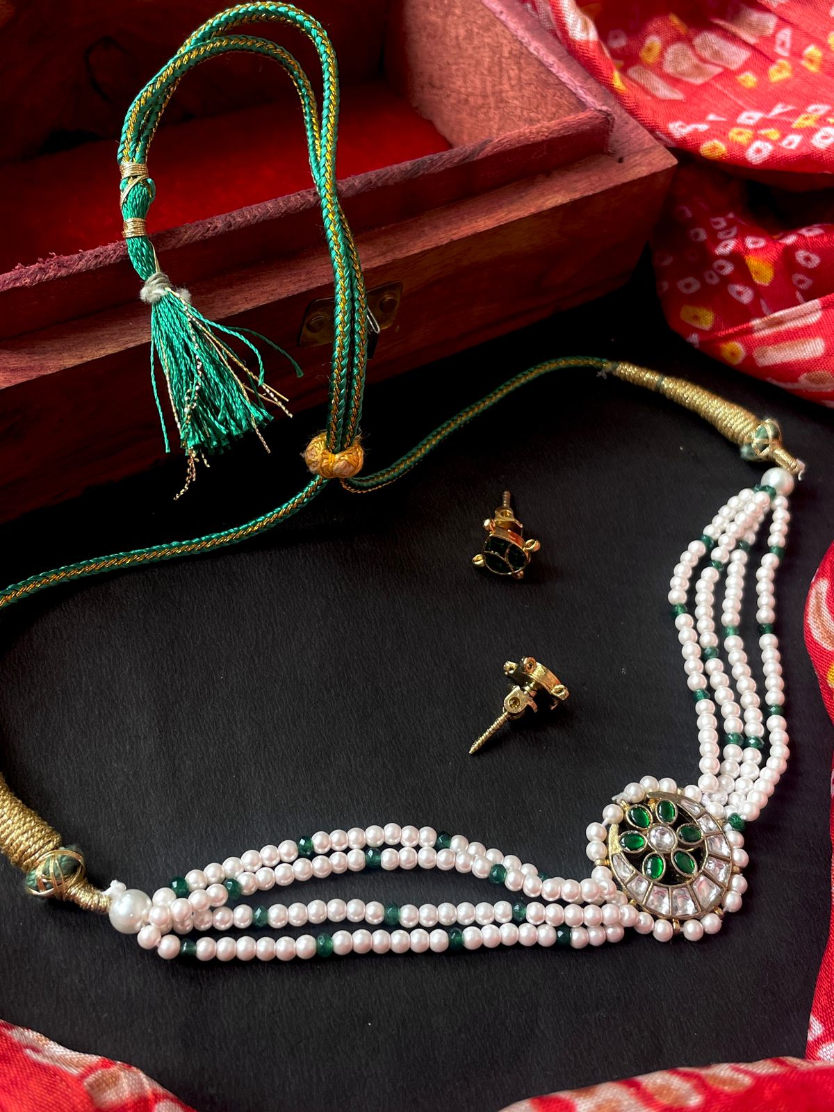 Pachi Kundan Pendant with Shell Pearl Mala Choker and Earring set