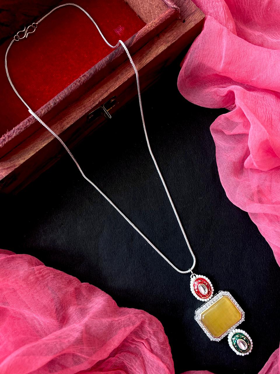 AD with MOnalisa Stone Meenakari Pendant Chain Necklace