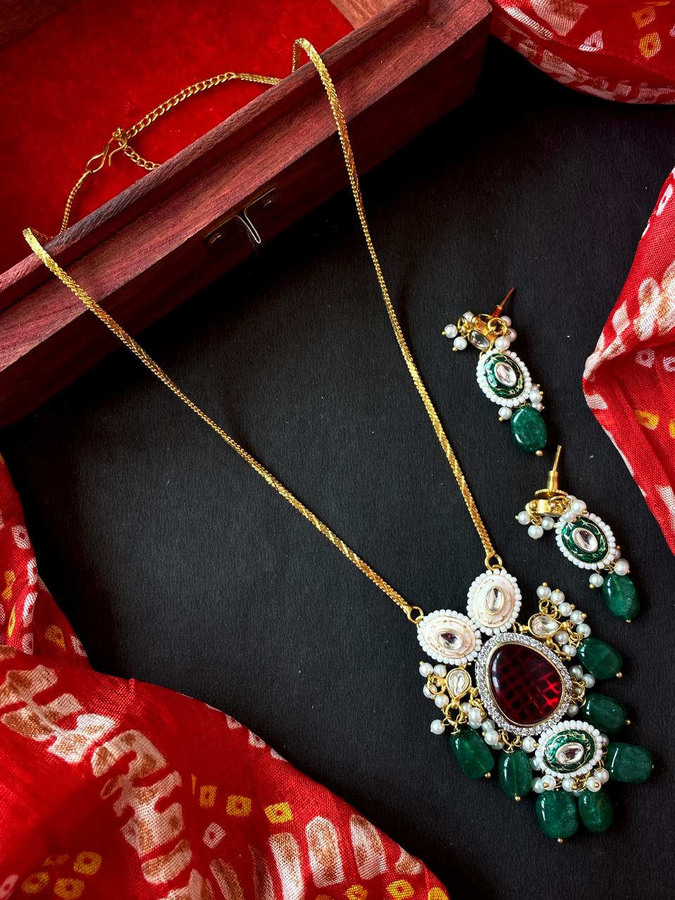 Monalisa Jade Stone with Kundan Meenakari Pendant Chain Necklace with Earring Set