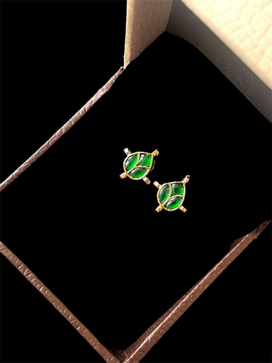 Pachi Kundan Small Stud Earring