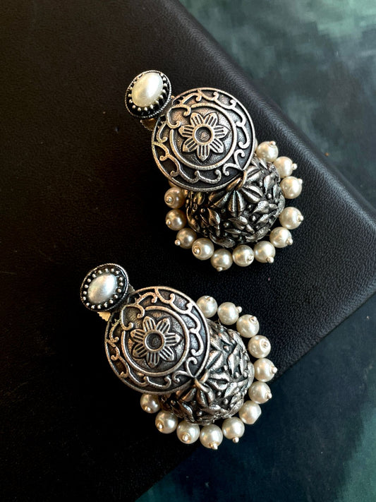 Oxidized Black Polish Beaded Earring