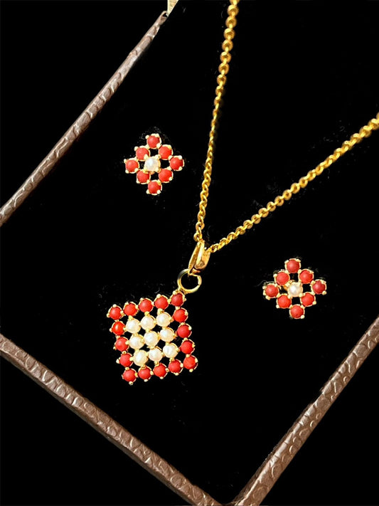 Multicolour Pearl Partywear Pendant Necklace with Earring Set