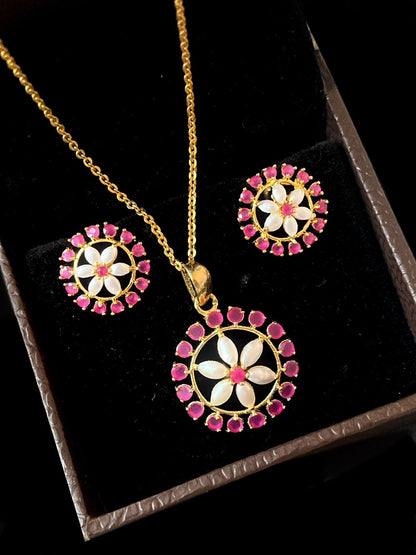 AD stone with Paerl Pendant and Earring set