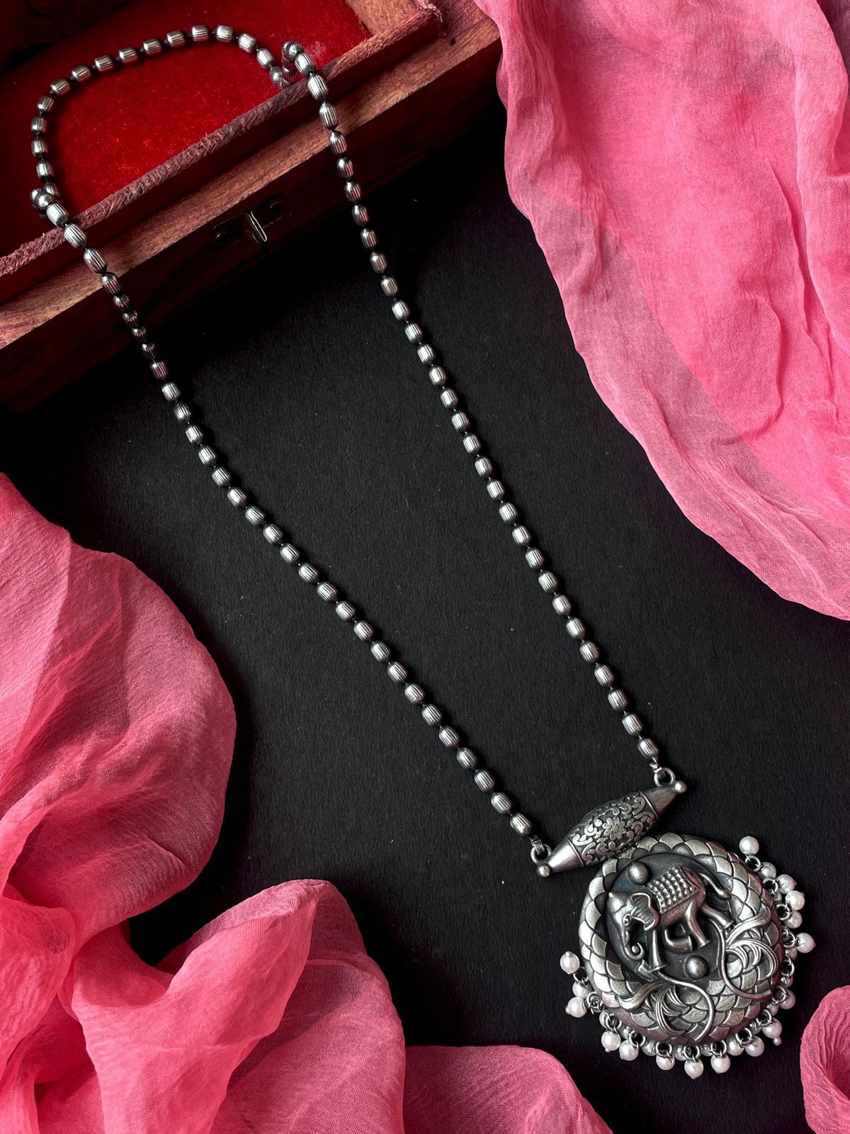 Oxidized Black Polish Pendant Chain Necklace