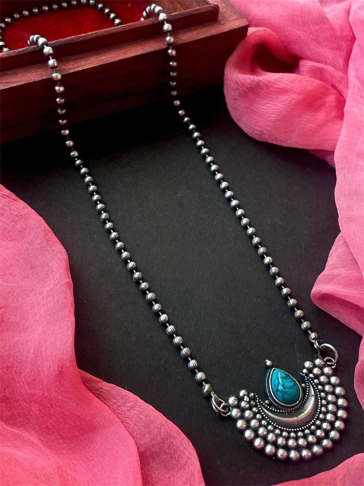 Monalisa Stone Moon shape Pendant Chain Necklace