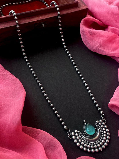 Monalisa Stone Moon shape Pendant Chain Necklace