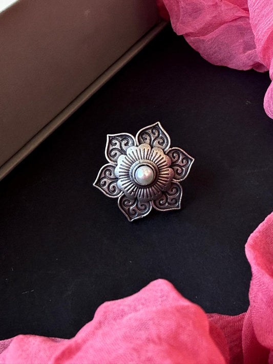 Monalisa Stone Floral Oxidized Ring