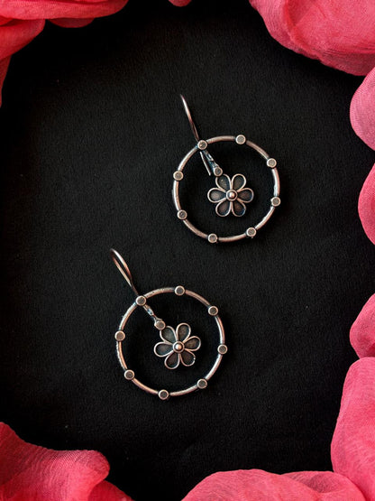 Oxidized Floral Round Earring
