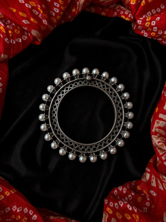 Pearl Round openable Partywear Kada