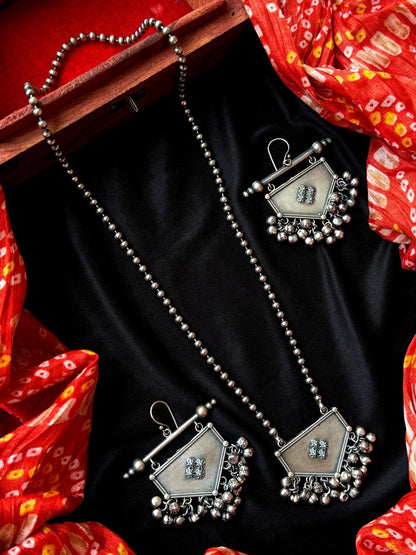 Oxiidzed Pendant Chain Necklace with Earring set