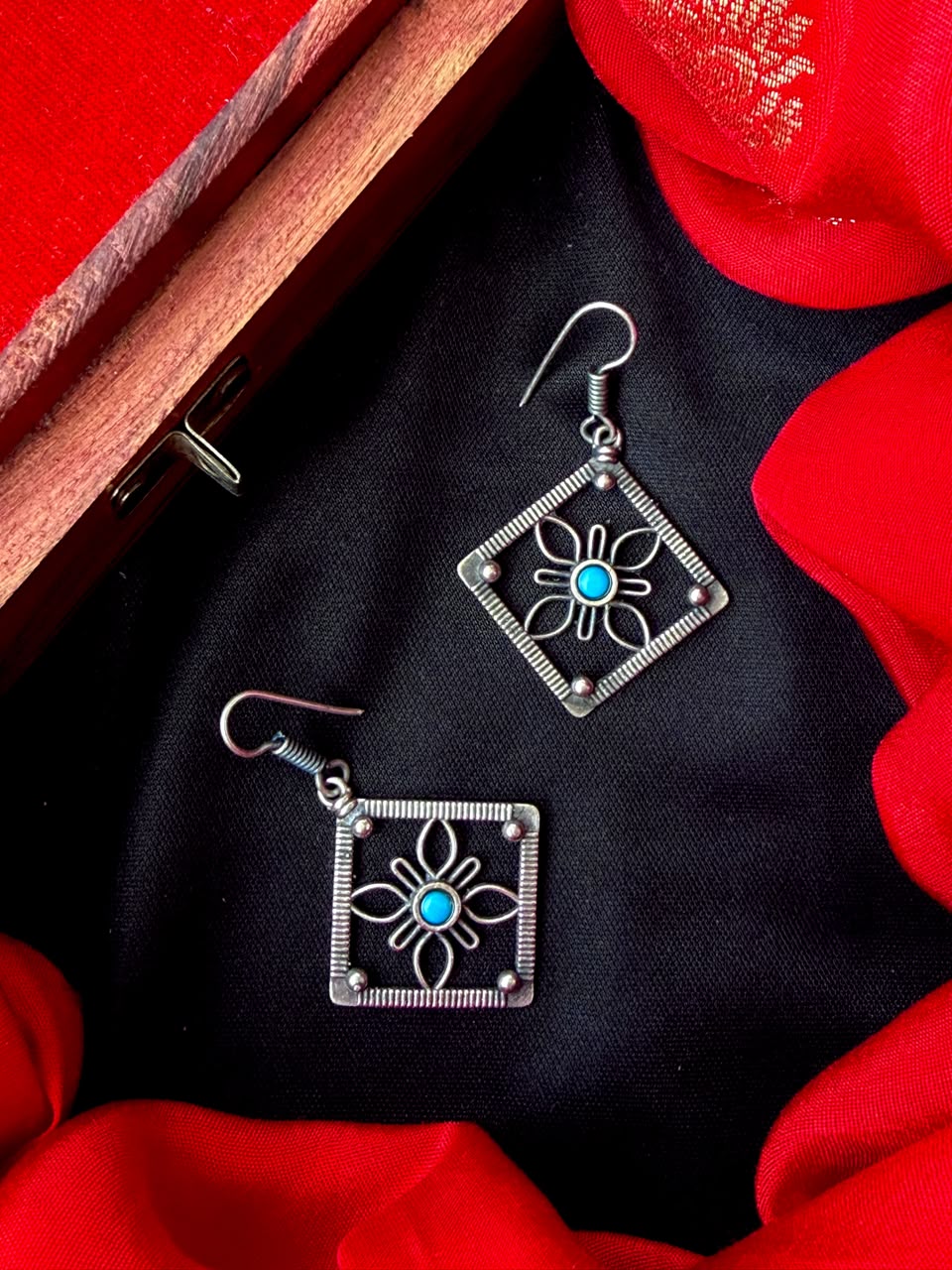 Oxidized Antique Look Square Earring