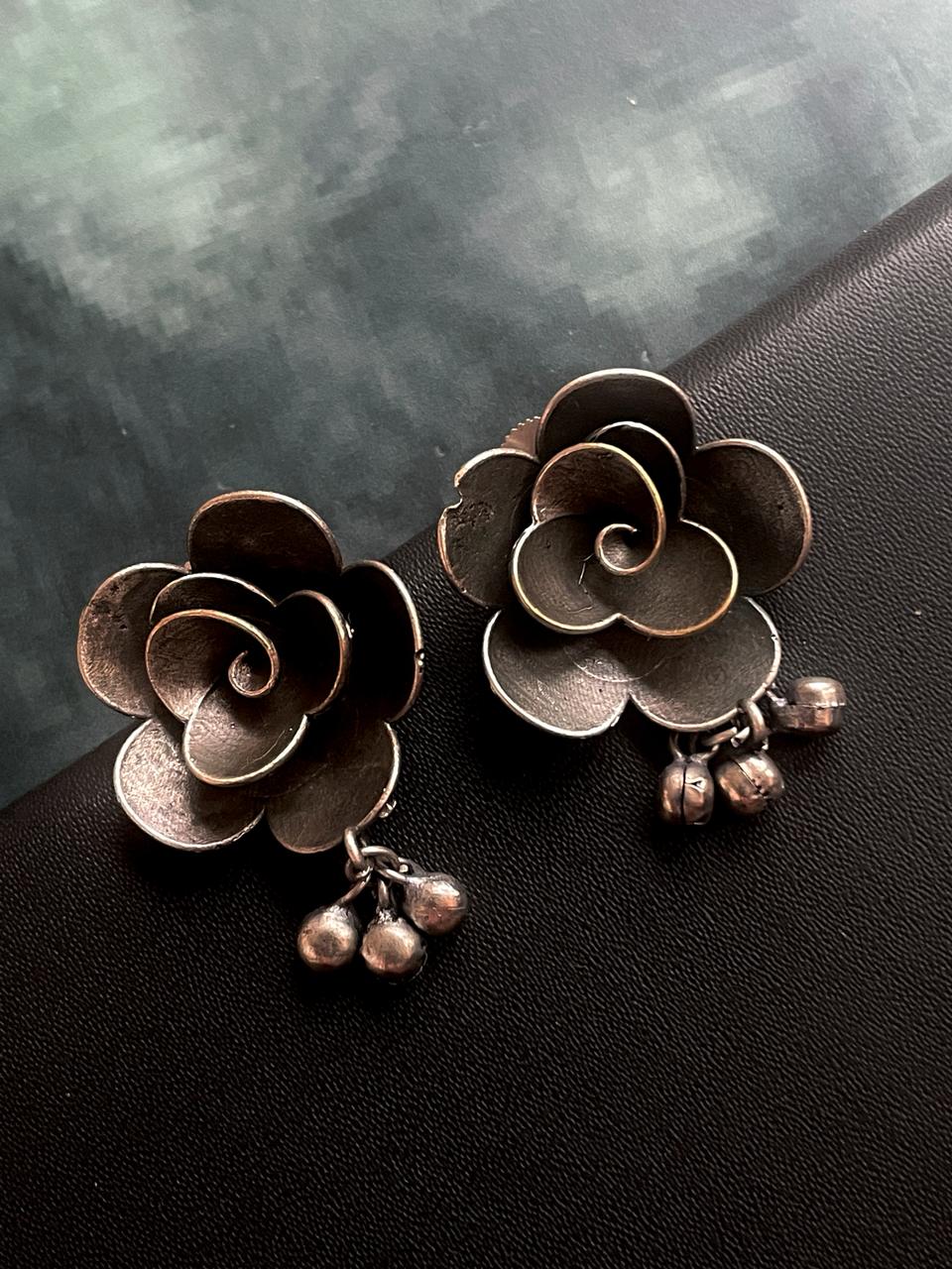 Flower Shape Stud Earring