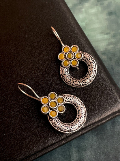 Small Stone Oxidized Round Light Weight Earring