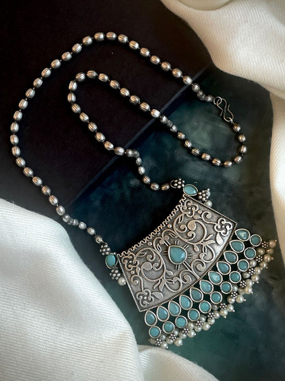 Monalisa Stone Black Polish Big Pendant Necklace