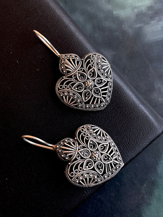 Oxidized light weight Heart shape Earring