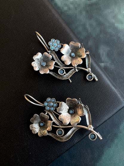 Oxidized Flower Leaf Earring