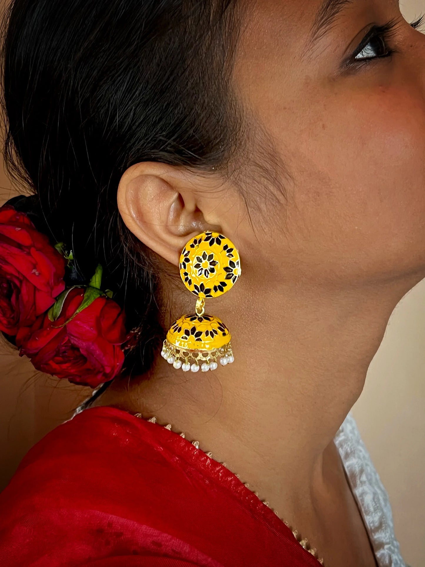 Meenakari Flower Print Top Jhumki Earring