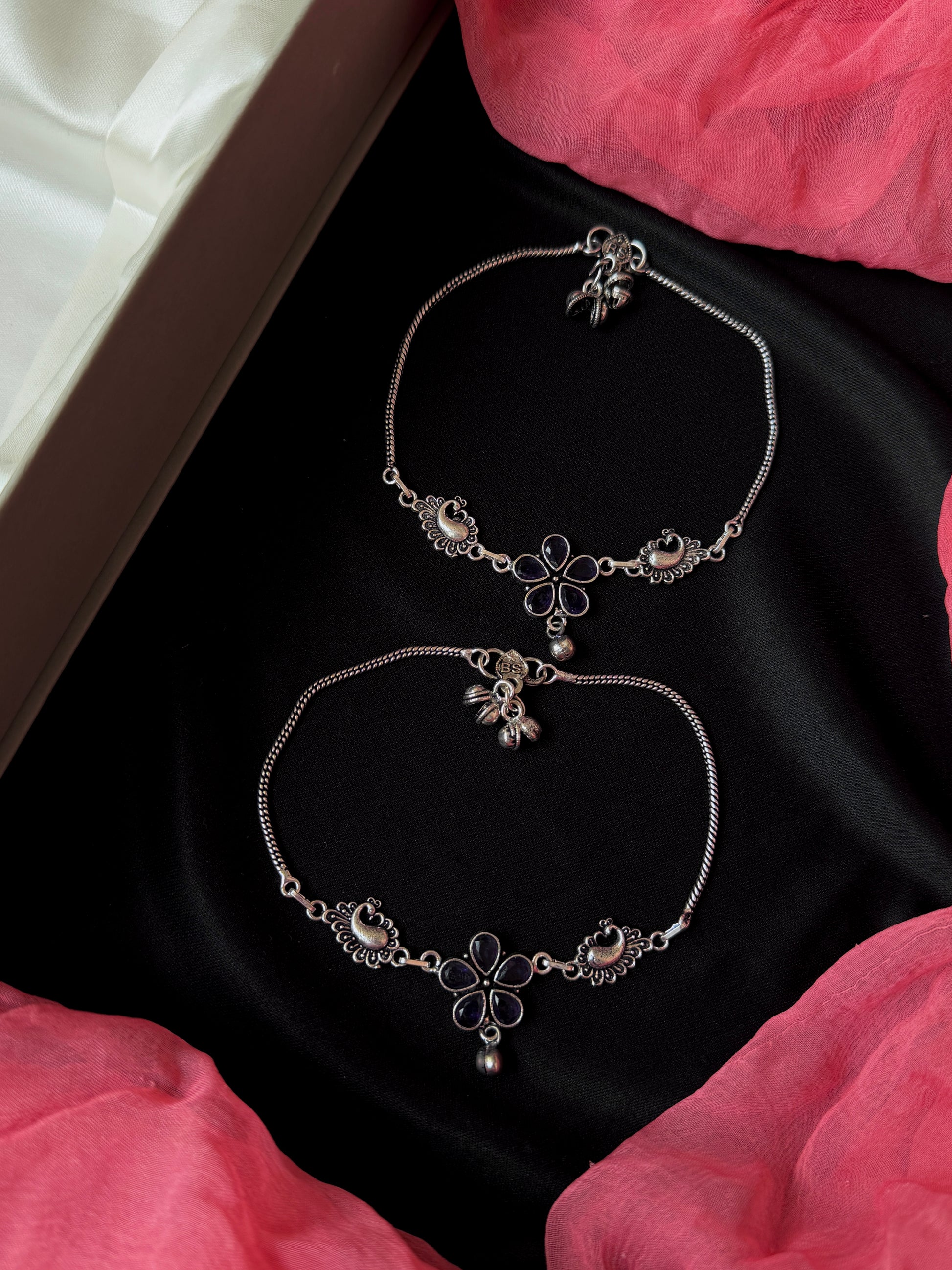 Monailsa Stone Silver Replica Anklet