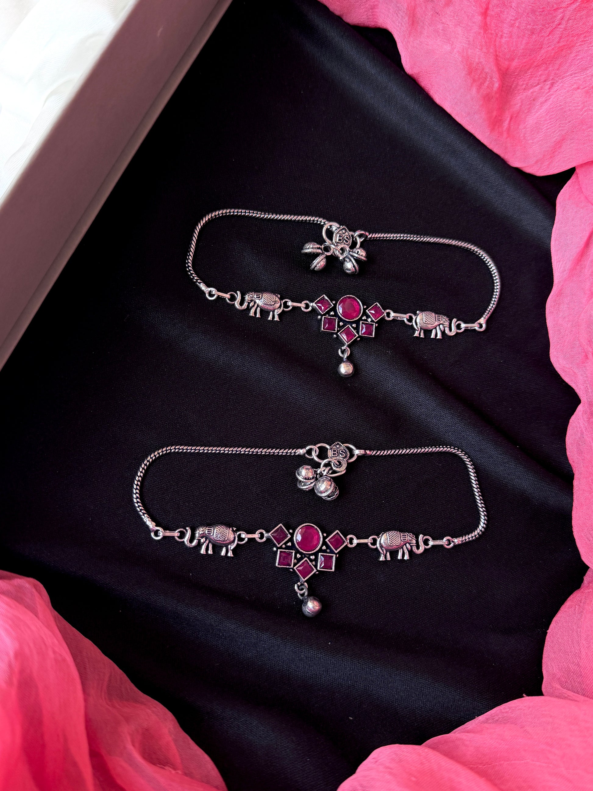 Monailsa Stone Silver Replica Anklet