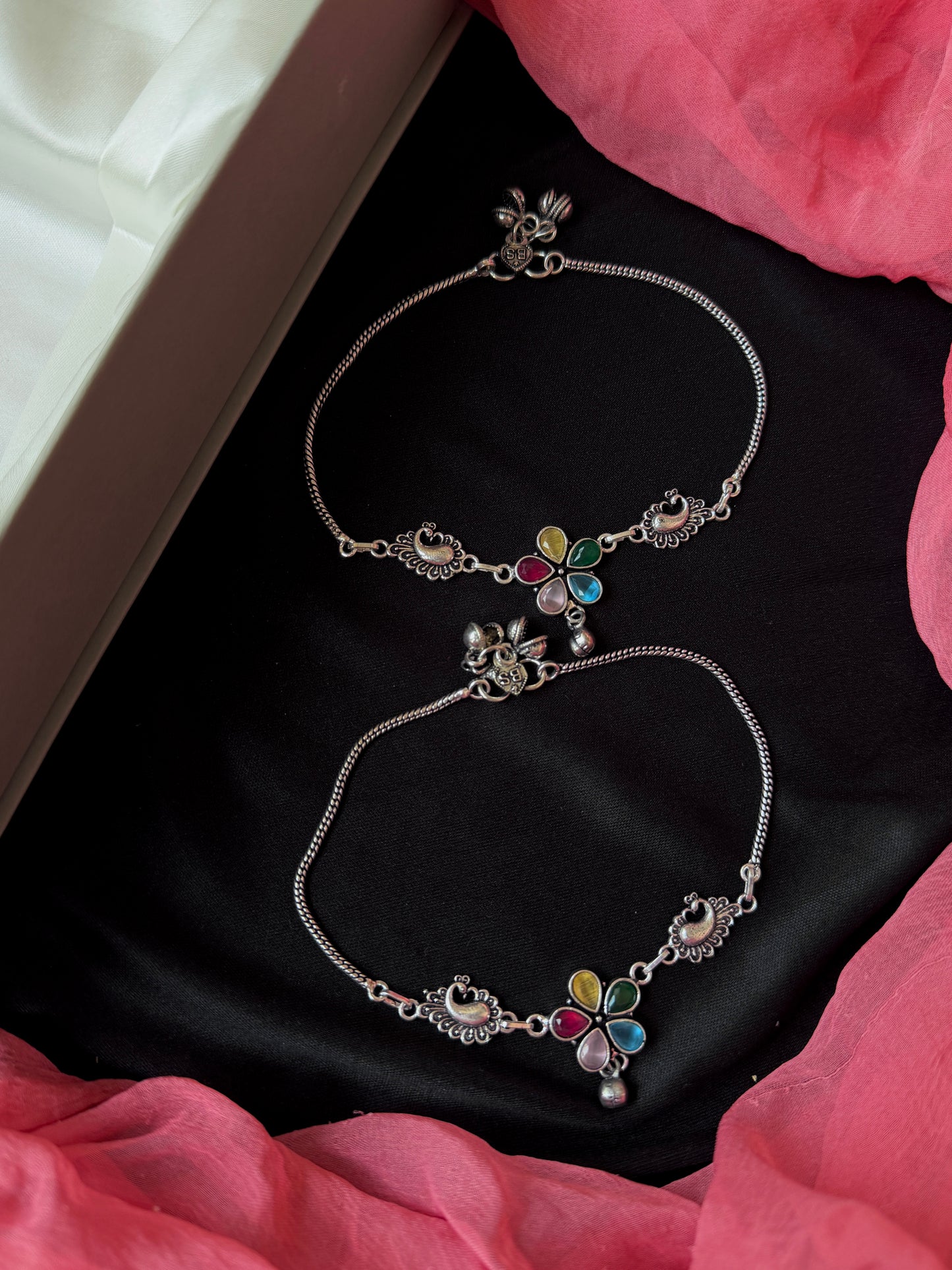 Monailsa Stone Silver Replica Anklet