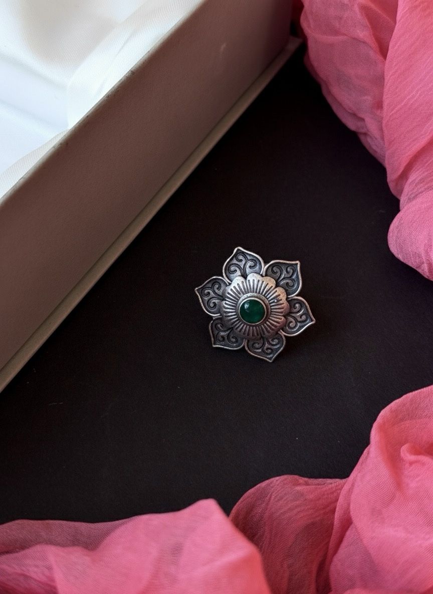 Monalisa Stone Floral Oxidized Ring