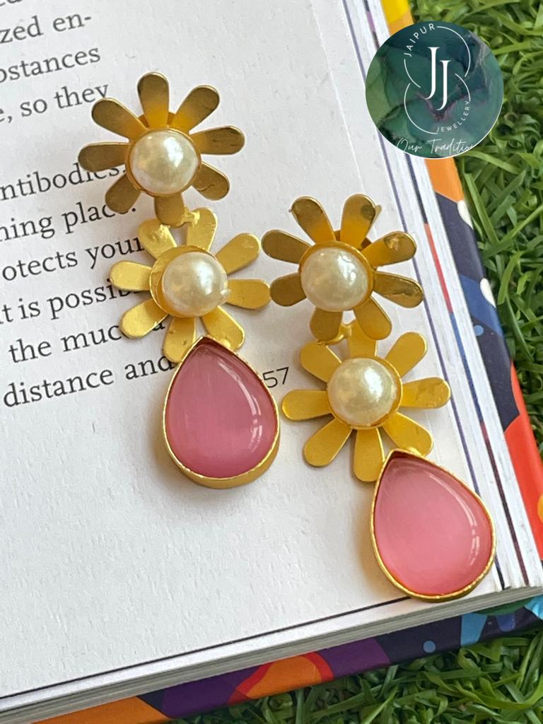 Monalisa Stone Golden Earring