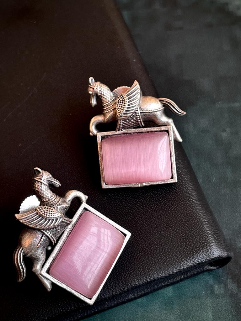 Monalisa Stone Oxidized Stud Earring