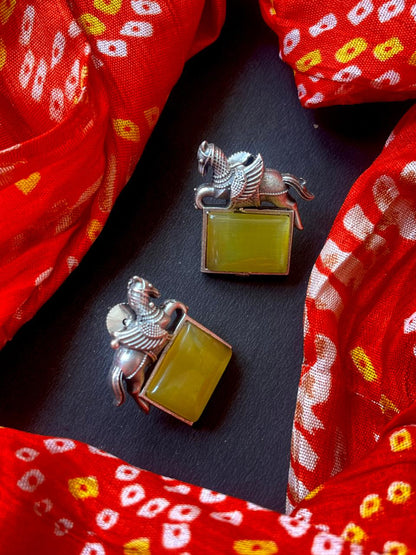 Monalisa Stone Oxidized Stud Earring