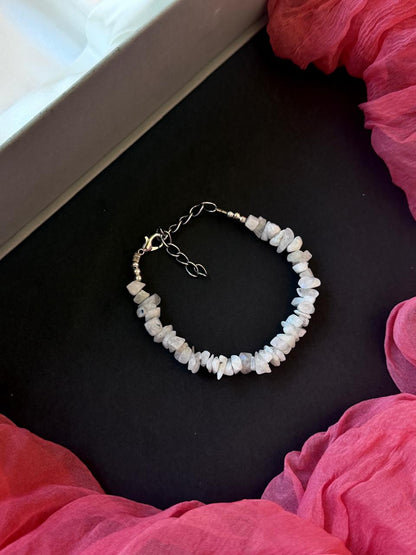 Natural Cut Chips Stone Bracelet