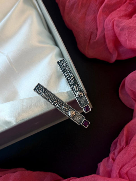 Oxidized Monalisa Stone Geometrical Earring