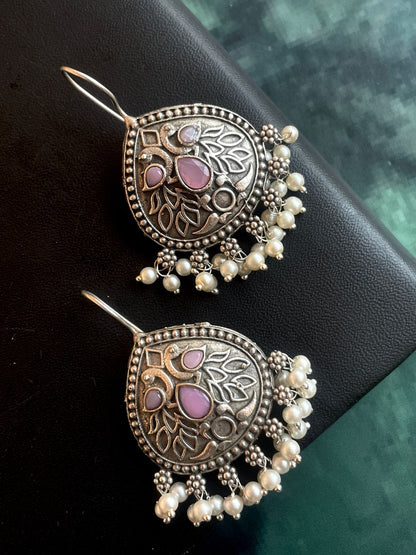 Oxidized Monalisa Stone Stud Earring