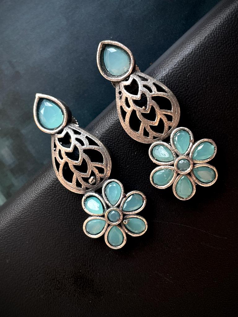 Oxidized Stud Earring