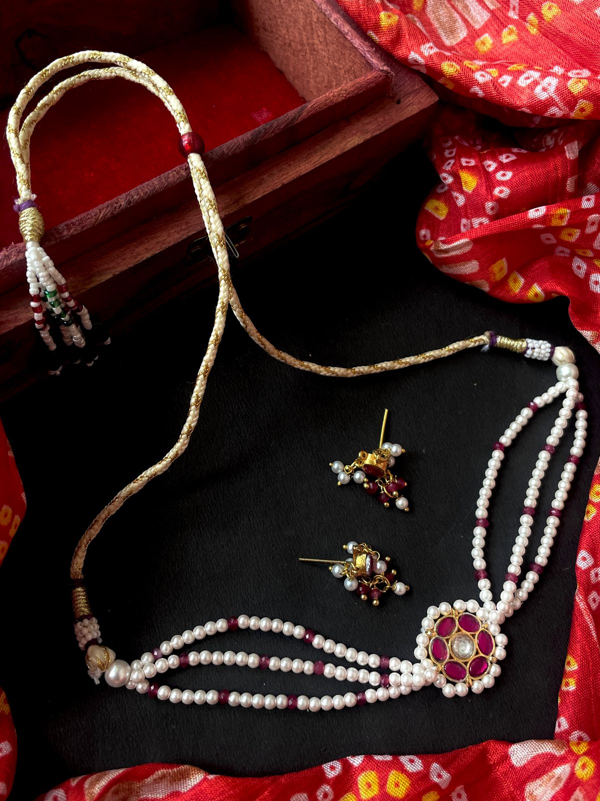 Pachi Kundan Pendant with Shell Pearl Mala Choker and Earring set