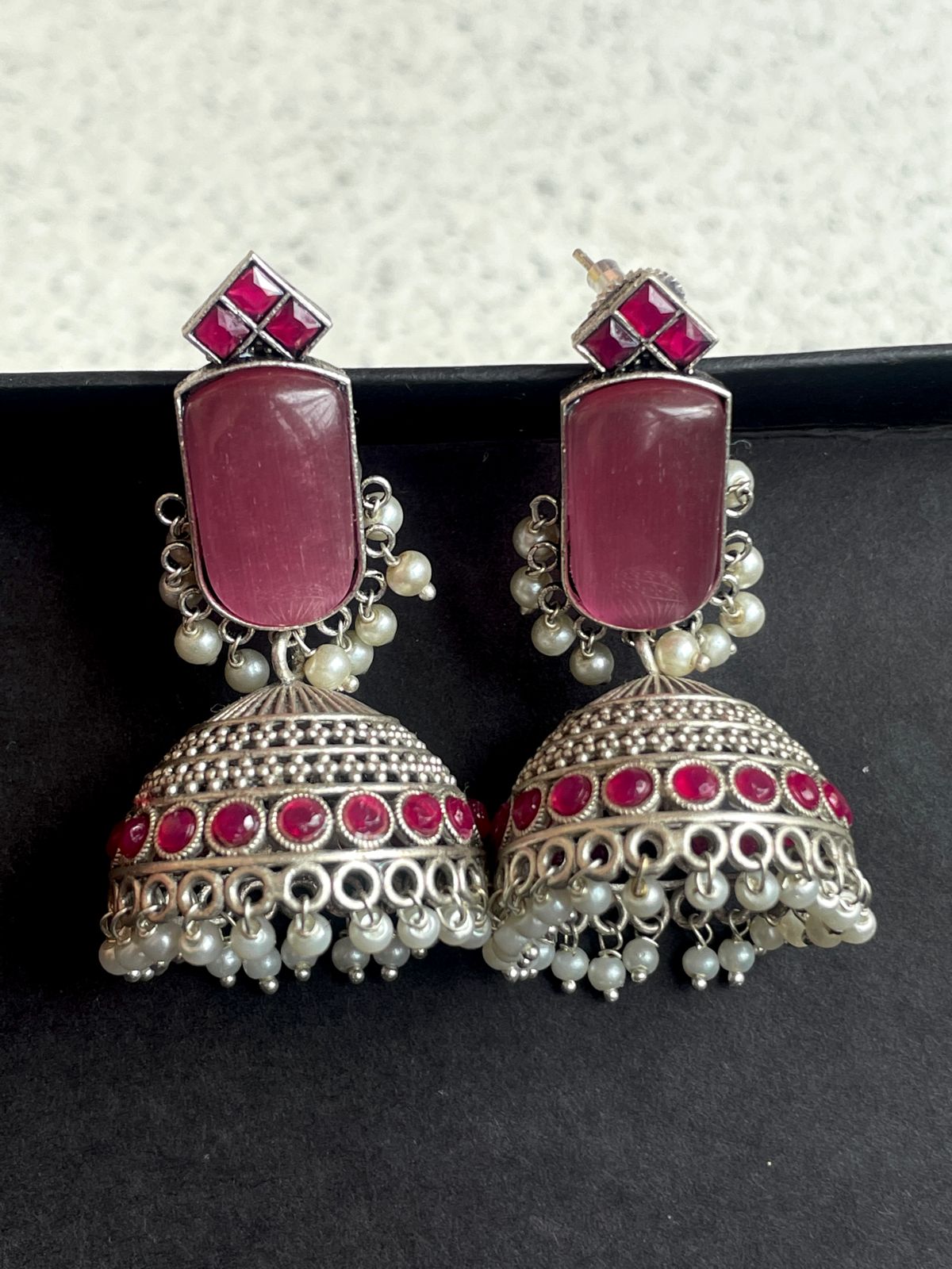 Monalisa Stone Top with Antique Jhumki Earring