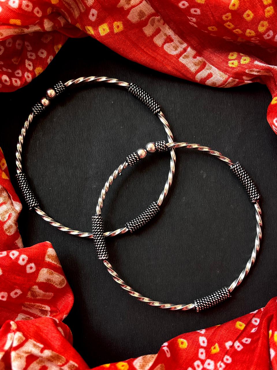 Oxidized Designer Anklet Pair