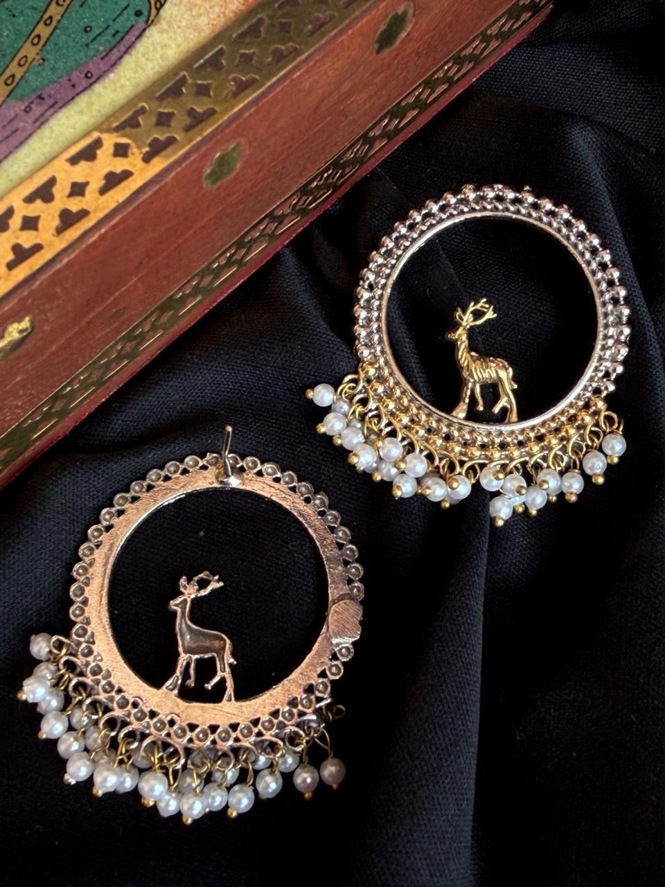 Dual Tone Deer Shape Round Earring