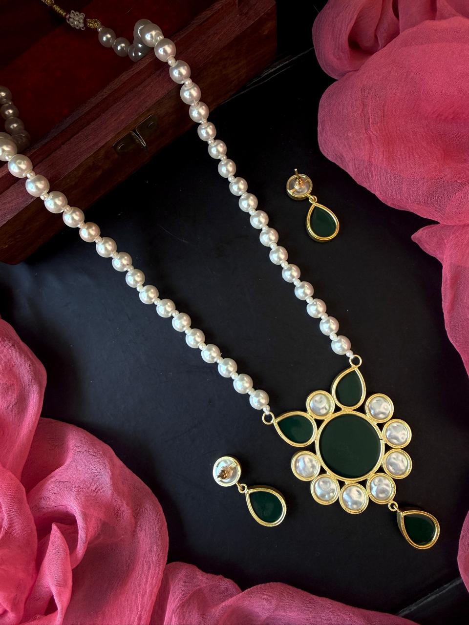Monalisa Stone Shell Pearl Necklace with Earring set