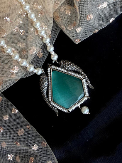 Monalisa Stone Oxidized Pendant Baeded Mala Necklace with Earring set