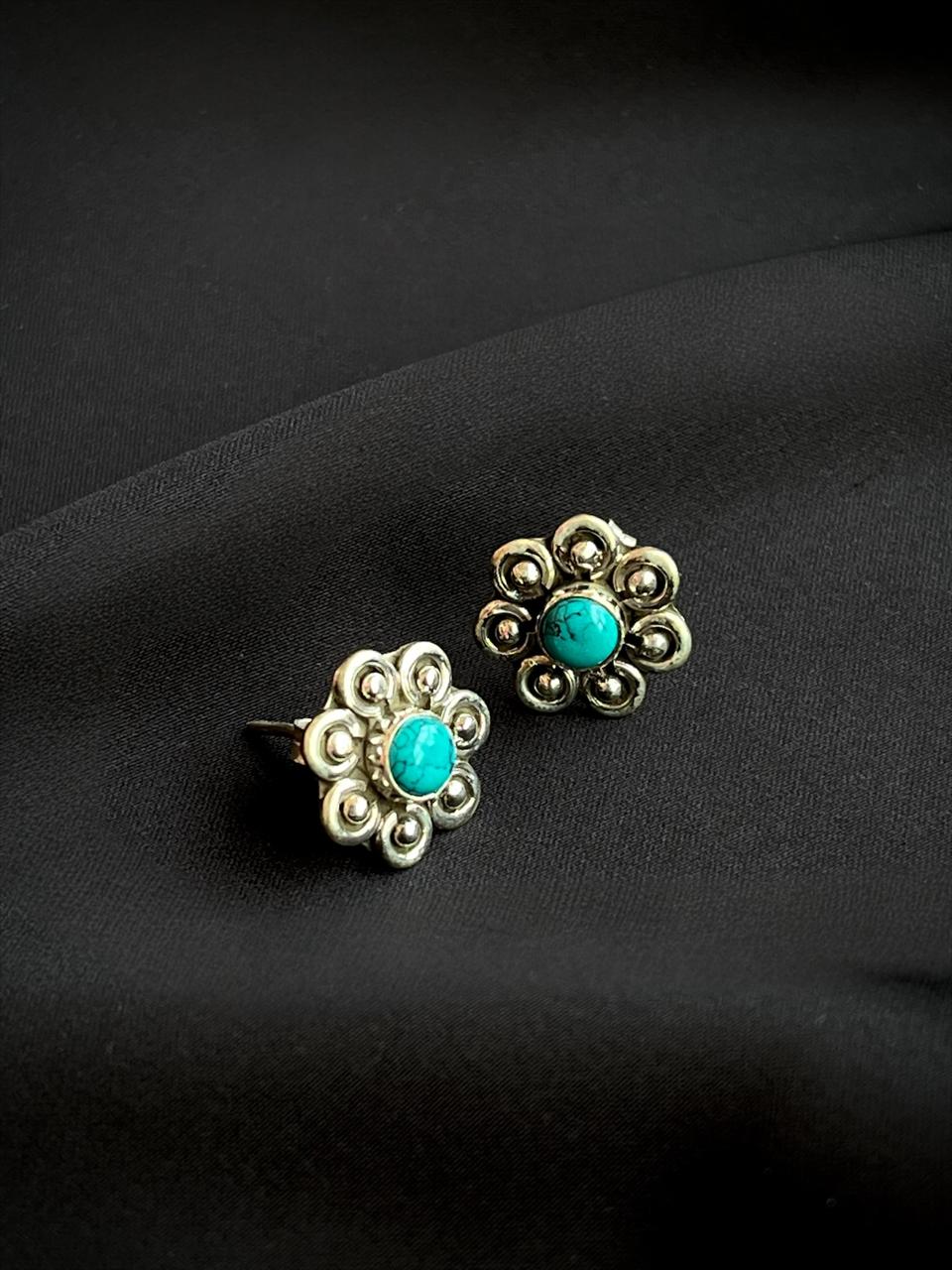 Floral 92.5 Silver Stud Earring