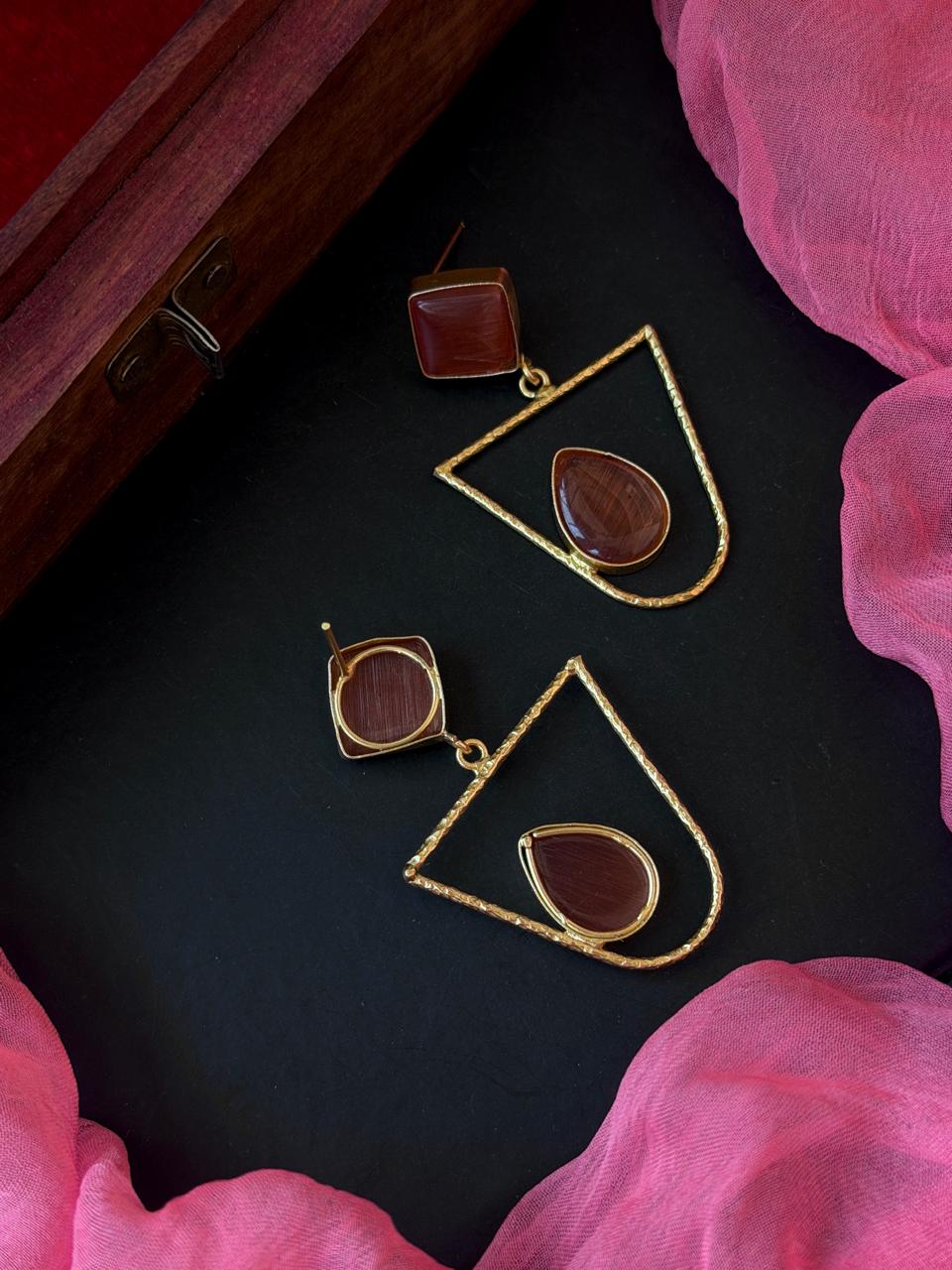 Monalisa Stone Golden Geometrical Earring