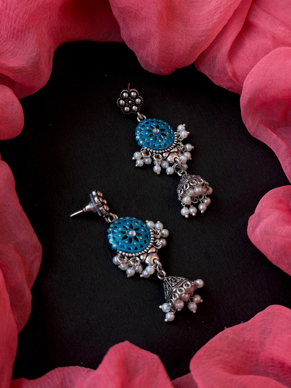 Hand Paited Top and Oxidized Jhumki Earring