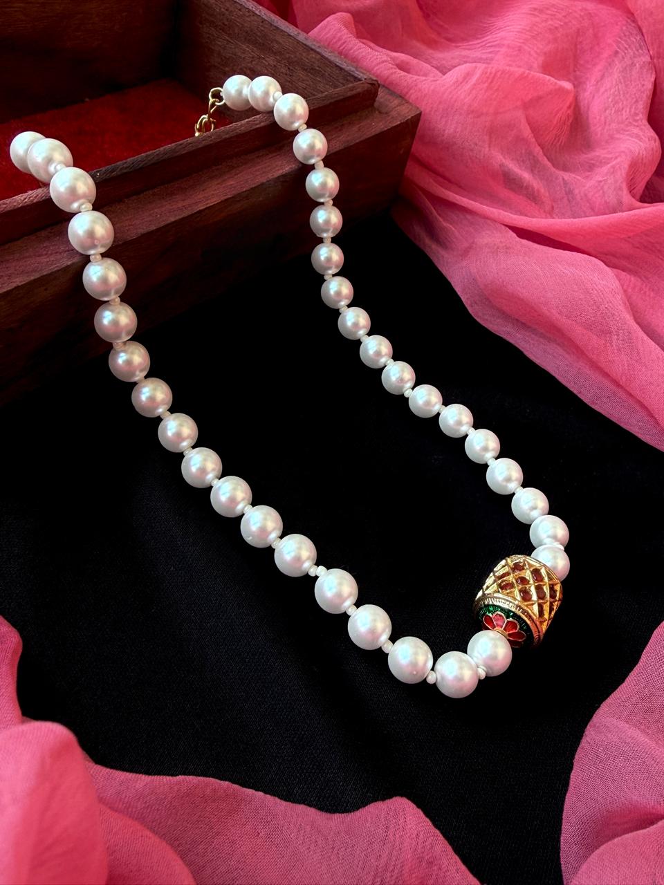 Meenakari Pendant Shell Pearl Mala Necklace